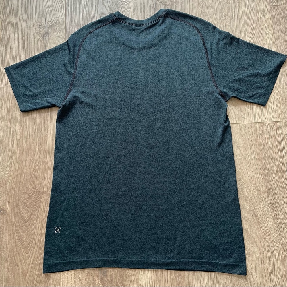 Lululemon Metal Vent Tech Short Sleeve Black / Mariner Size Large - Picture 7 of 7